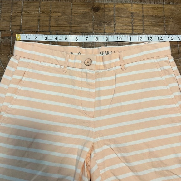 GAP Women’s Boyfriend Roll-Up Striped Shorts - Picture 8 of 8